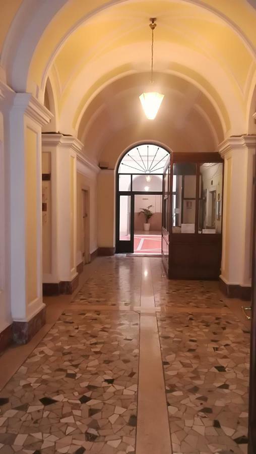 Sixty One Luxury Room Rome Extérieur photo